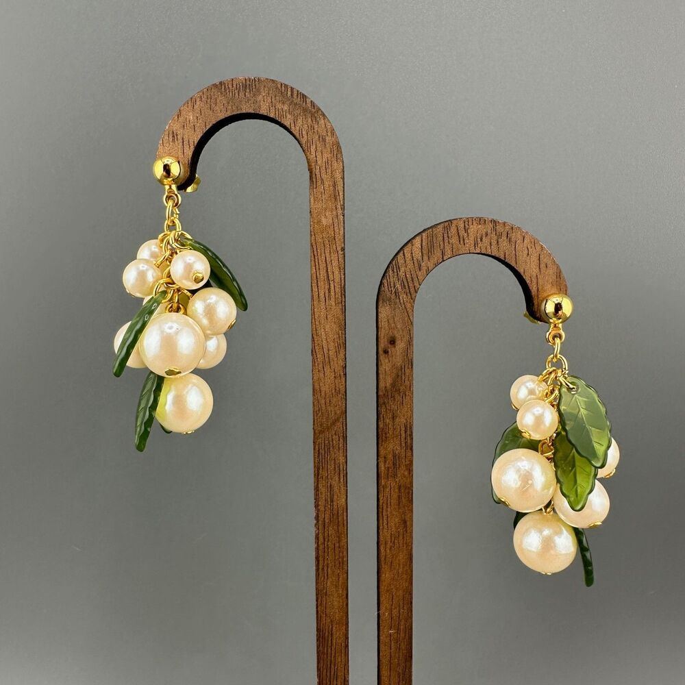 Vintage Earrings Faux Pearl Cluster Green Lucite Grape Dangle Leaves Avon 1992